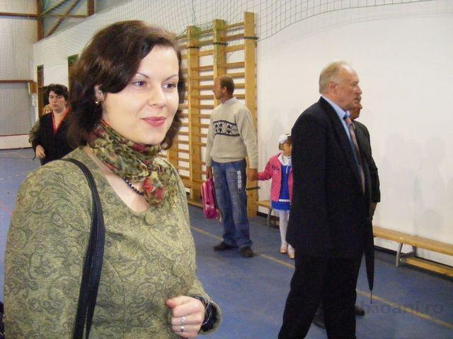 Doamna profesoara de limba si literatura romana Robu Adriana