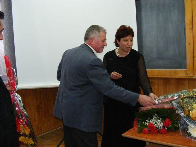 Flori si felicitari din partea colegilor