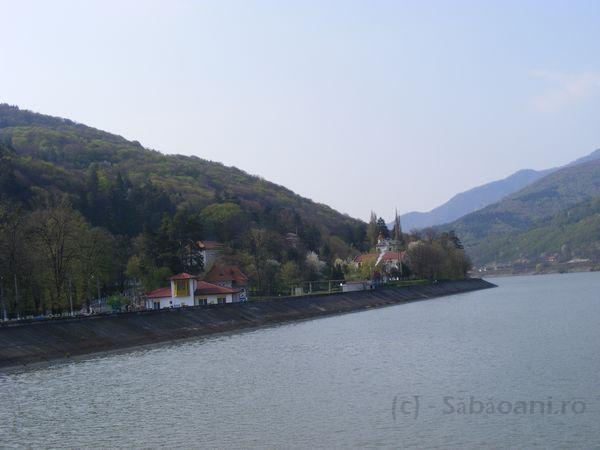 Minunata vale a Oltului